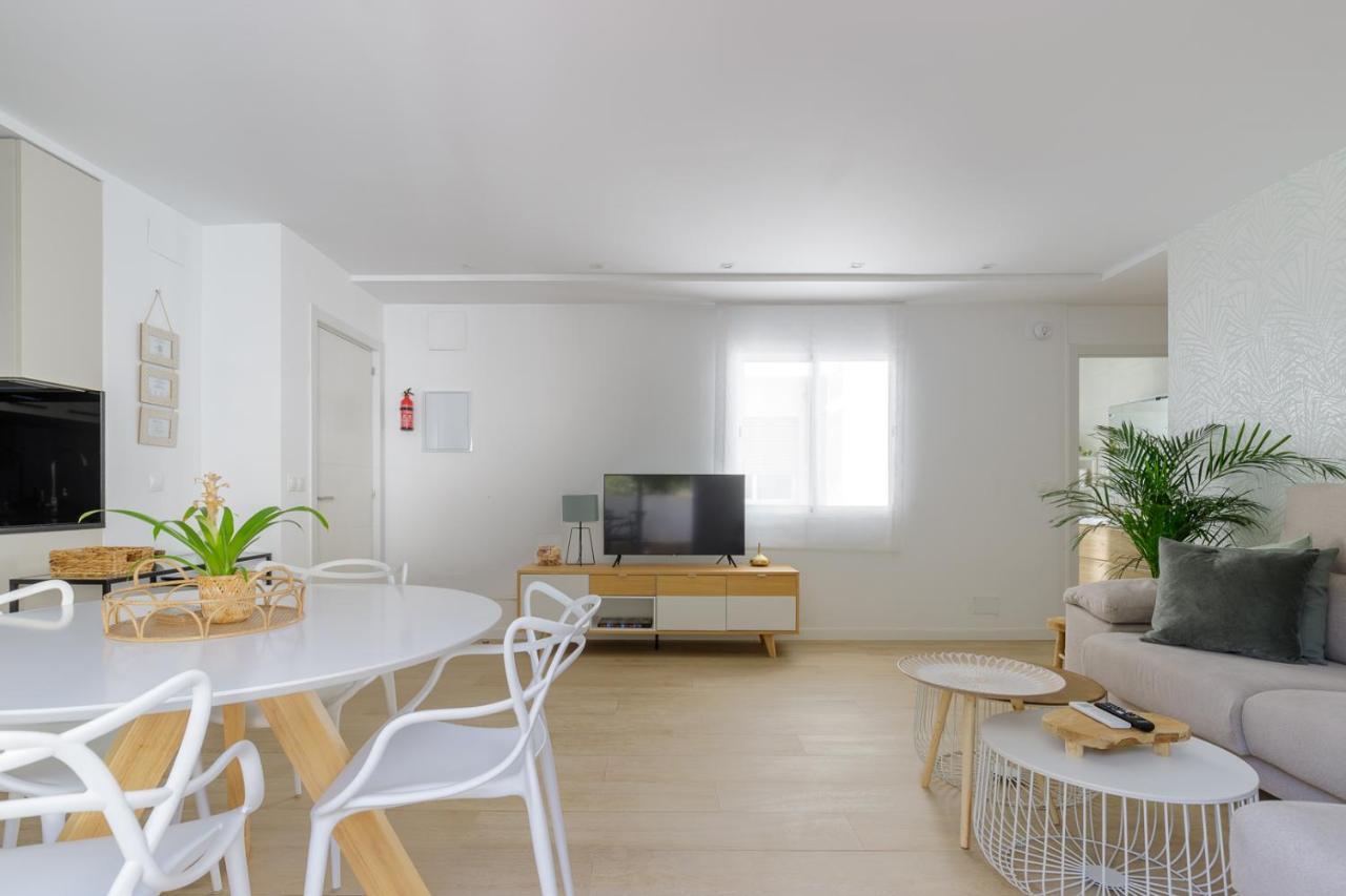 Spacious & Quiet Apartment By Hellomalaga - Azahar Exteriör bild